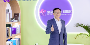 紫荆花：靠独家玩具漆征服大客户，靠43年技术深耕穿越周期